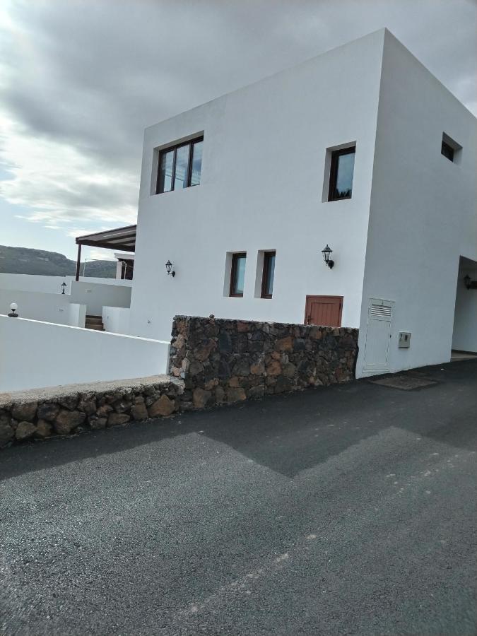 Casa Encarnacion Villa Haria Bagian luar foto